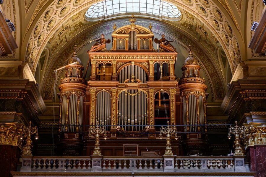 Budapest: St.Stephen's Basilica Grand Organ Concert Tickets - The Live Concert: 20 Minutes, Big Impact