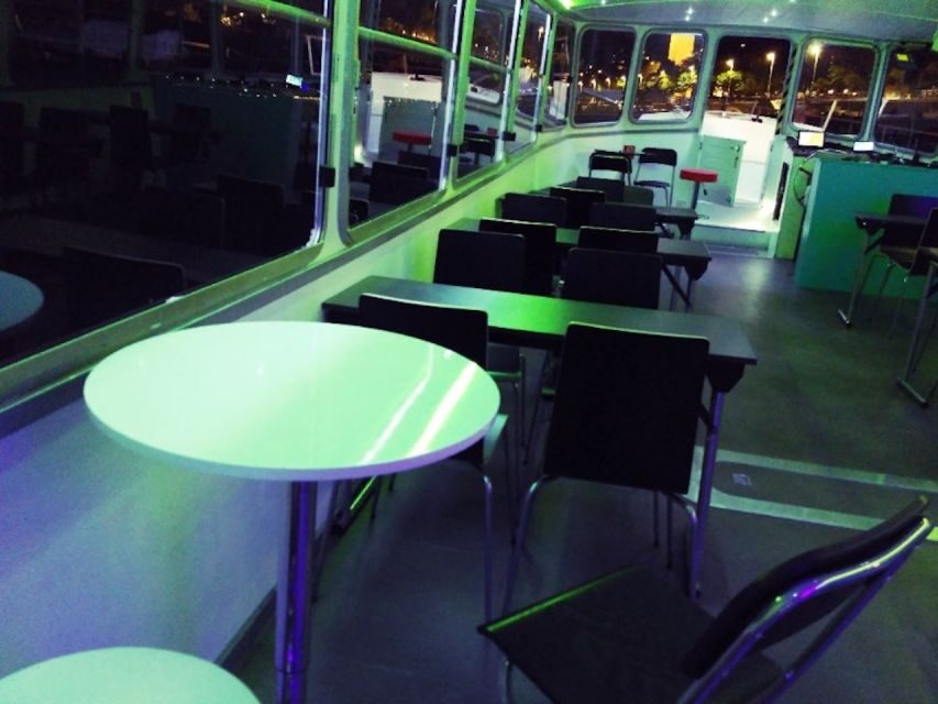 Budapest: Stag Party Boat with Beer and Wine - The Drink Plan: Unlimited Beer, Wine, Sparkling, and a Shot