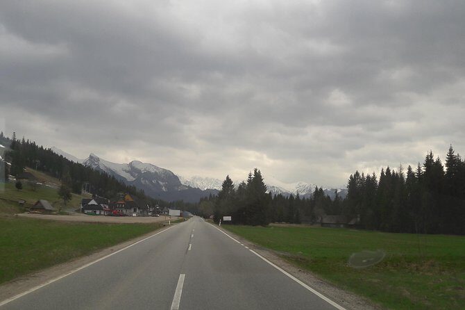 Budapest to Krakow private transfer - Flexible Stops: Coffee Breaks, Town Walks, and Real Detours
