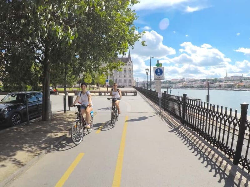 Budapest to Szentendre e-Bike Tour with a local guide - Meeting at Rumbach Sebestyén u. 10: start clean, start easy
