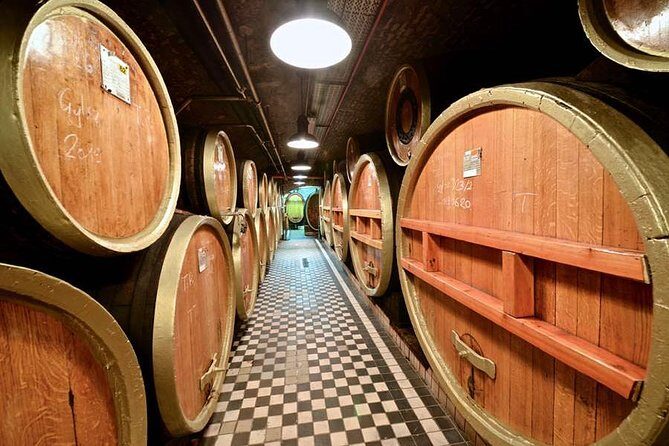 Budapest Tuk Tuk Tour with House of the Unicum Distillery Visit - Why a tuk-tuk loop works for first-time Budapest planning