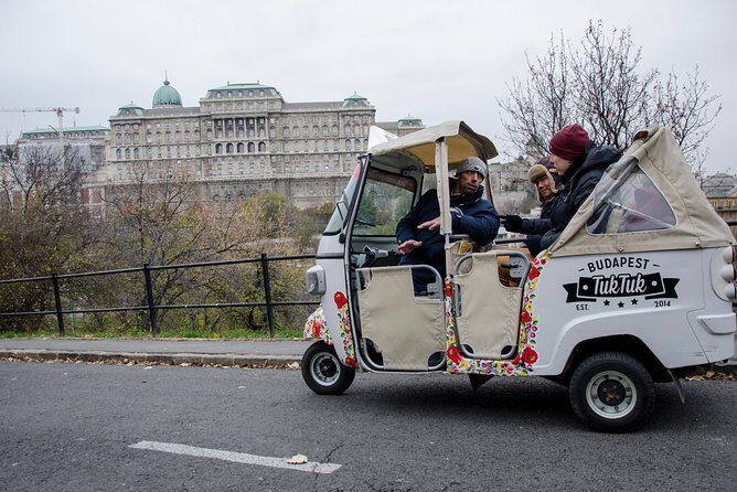 Budapest Tuk Tuk Tour with House of the Unicum Distillery Visit - House of Unicum: tasting, film, and why this stop isn’t just a quick photo