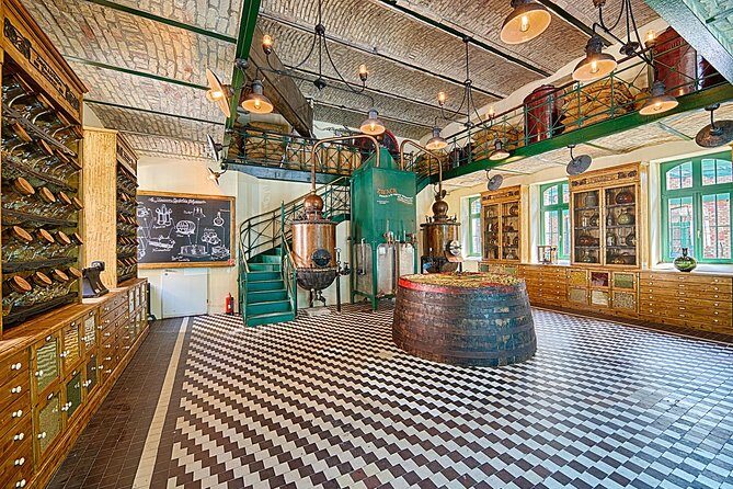 Budapest Tuk Tuk Tour with House of the Unicum Distillery Visit - Hotel pickup, private vehicle, and how the 4-hour flow really feels