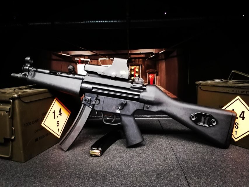 Budapest: UNIQUE EXPERIENCE - Gamer shooting package - The safety briefing: how you shoot without a firearm license