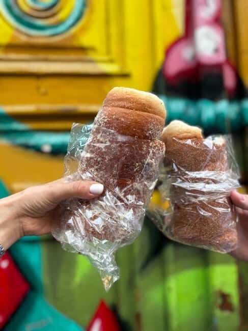 Budapest: Walking Tour with Chimney Cake & Polaroid Photos - Key highlights at a glance