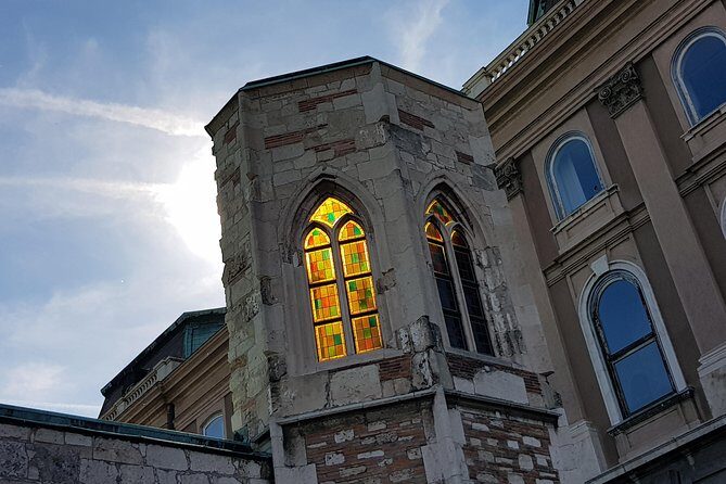 Budapest Walking Tour with Your Private Guide: 20+ Highlights - Central Market Hall for Lángos Fuel (and a Chance to Shop)