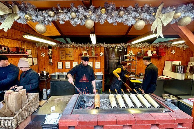 Budapest Wonderland - A Christmas Market Tour with Chimney Cake & Mulled Wine - Why Budapest’s Christmas markets feel better with a guide