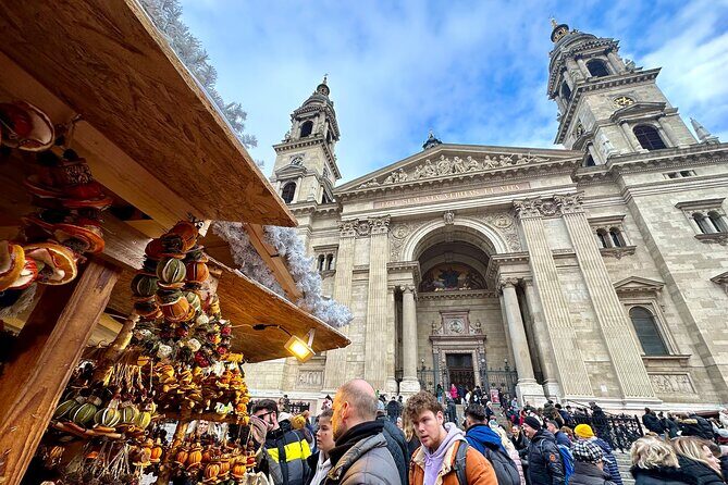 Budapest Wonderland - A Christmas Market Tour with Chimney Cake & Mulled Wine - Starting at the Hungarian State Opera: getting oriented fast