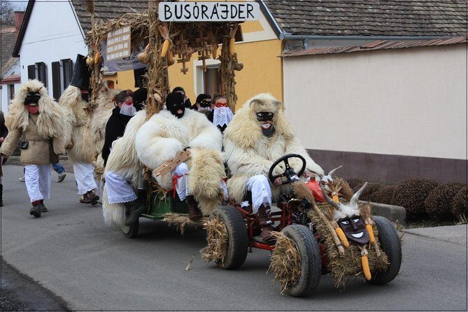 BUSÓJÁRÁS Unesco Heritage Folklore Carnival in Mohács - The legend: Turks, disguise, and Mohács Island