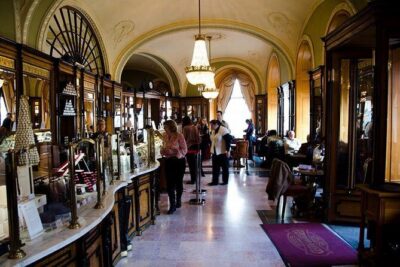 Café Wandering: An Excursion through Budapest’s Belle Epoque - Central Cafe and Restaurant 1887: Habsburg power, served in style