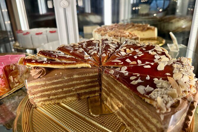 Castle District tour with Matthias Church Ticket & Cake & Coffee - Coffee and traditional cake: the break that makes the tour feel human