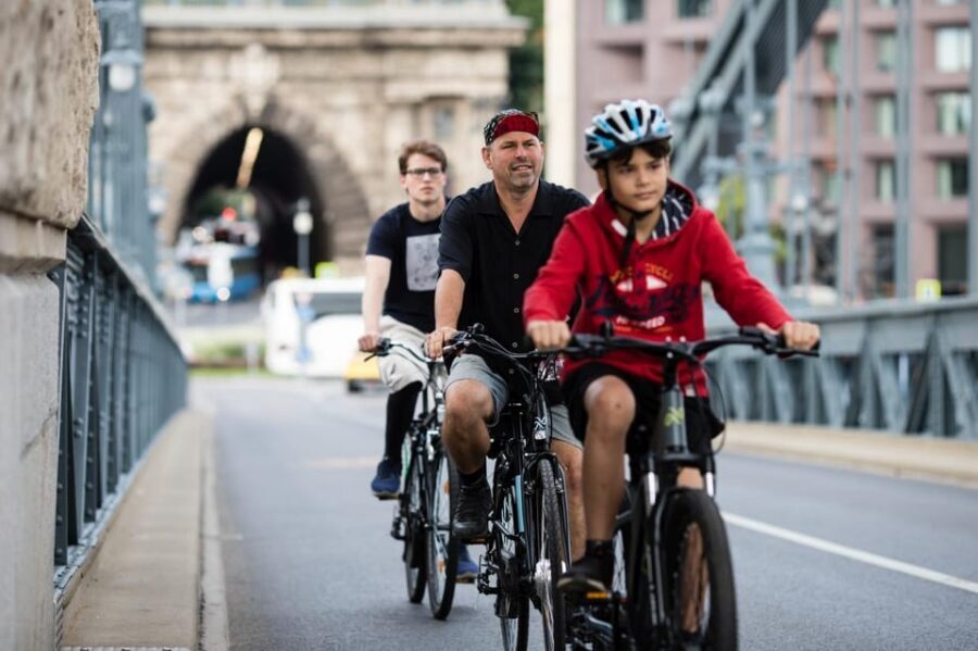 Choose a bicycle and make your own tour in Budapest-24 hrs - Key takeaways before you ride
