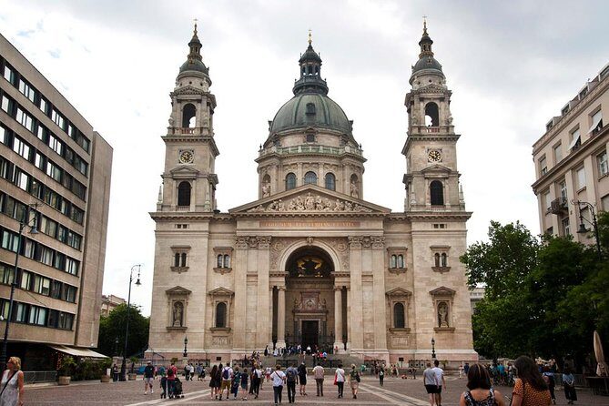 Classic Walk in Budapest - Budapest in 3 hours: what makes this walk a smart first move