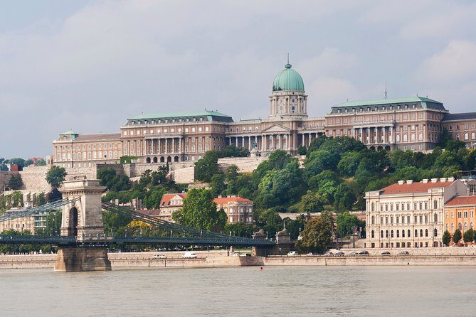 Classic Walk in Budapest Historical Center - Price and What You Really Get for $3.60