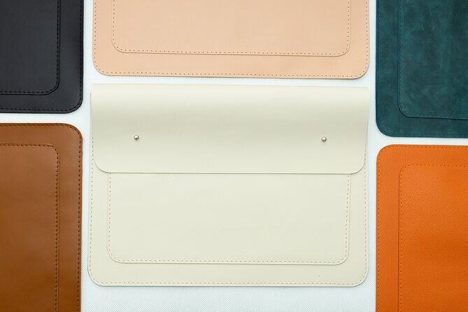 Create a unique leather accessory in downtown Budapest! - From Start to Stamping: How Your Hour Unfolds