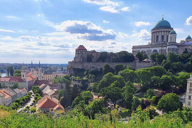 Danube Bend Tour by van - Getting there: van pickup, meeting point, and ride comfort