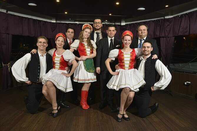 Drinks and Folklore Show Cruise in Budapest - Key Highlights to Look For