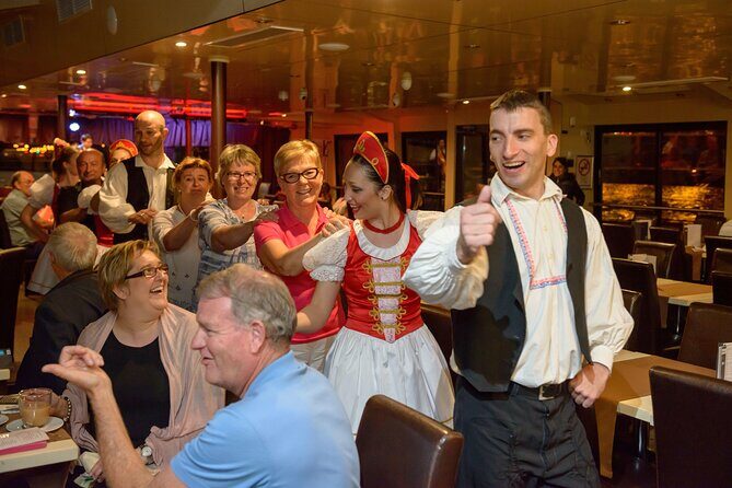 Drinks and Folklore Show Cruise in Budapest - Entertainment on Board: Music, Dancing, and the Volume Question