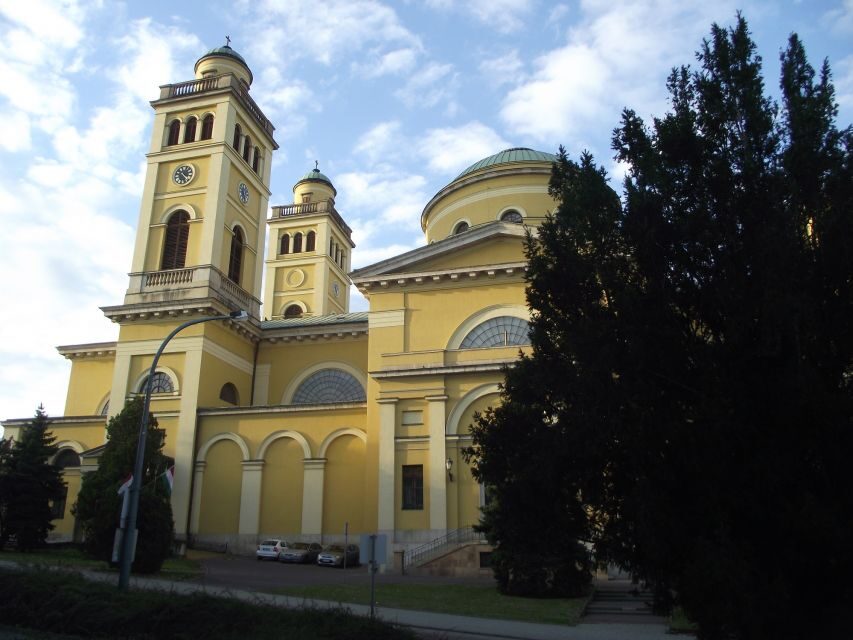 Eger: Countryside, Culture, and Wine Private Tour - Baroque Eger on Foot: Town Square, Minorite Church, and the Lyceum