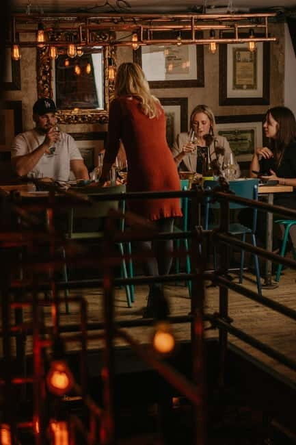 Food and Wine Tasting in Budapest by the Basilica - How to plan your evening around this tasting