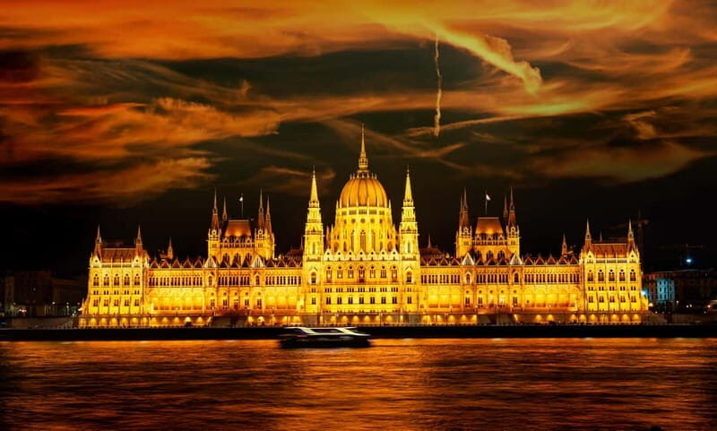 From Vienna: Bratislava& Budapest Day Tour with Photographer - Key moments to plan for
