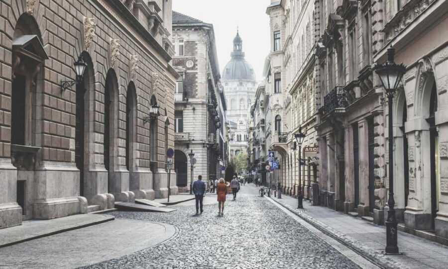From Vienna: Bratislava & Budapest Guided one day Round Tour - Free Time in Bratislava: Use It for Food, Photos, or Quiet Streets