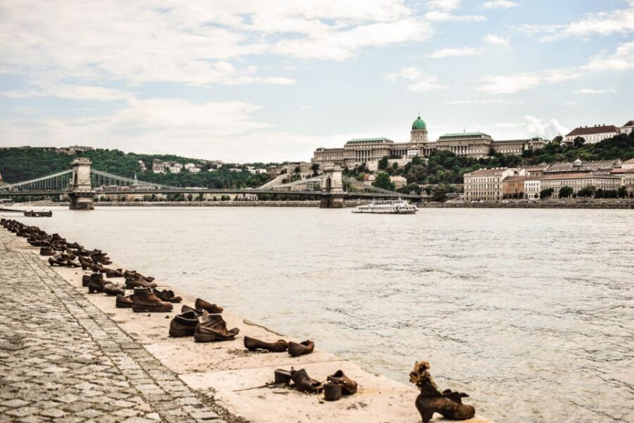 Full Day Budapest City Tour with Lunch, Wine & Dessert - From Széchenyi Spa to the Chain Bridge area