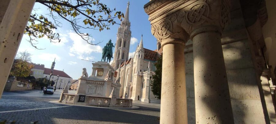 German speaking guided walking tour in Budapest - Pest on foot: Art Nouveau palaces and the city’s everyday logic