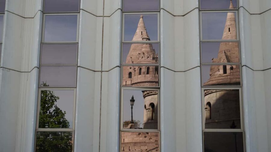 German speaking guided walking tour in Budapest - Price and pace: what $41 for 3 hours gets you