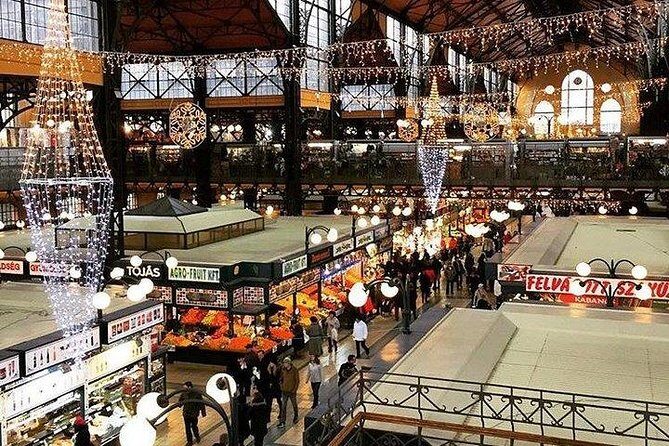 Gourmet Market Walk at the Great Market Hall of Budapest - Right in the center: the logistics that make or break your day