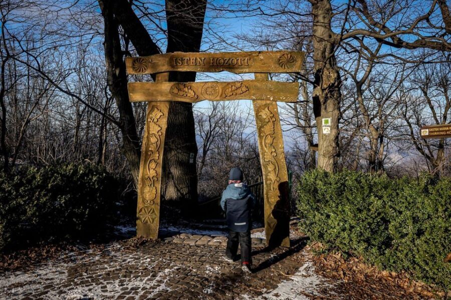 Hike to Spiritual Sites Near Budapest - Heart of Earth and Stones of Love: spiritual “named places” in the open air