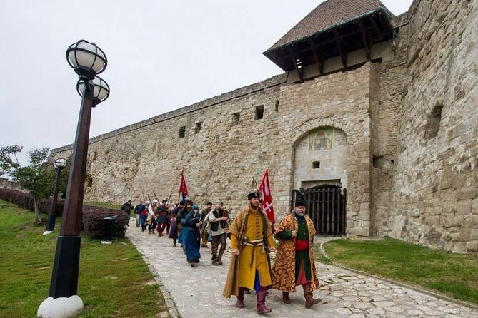 Home to Bull's Blood red wine! Eger with winetaste private tour - Price and time: does $420 per person feel fair?