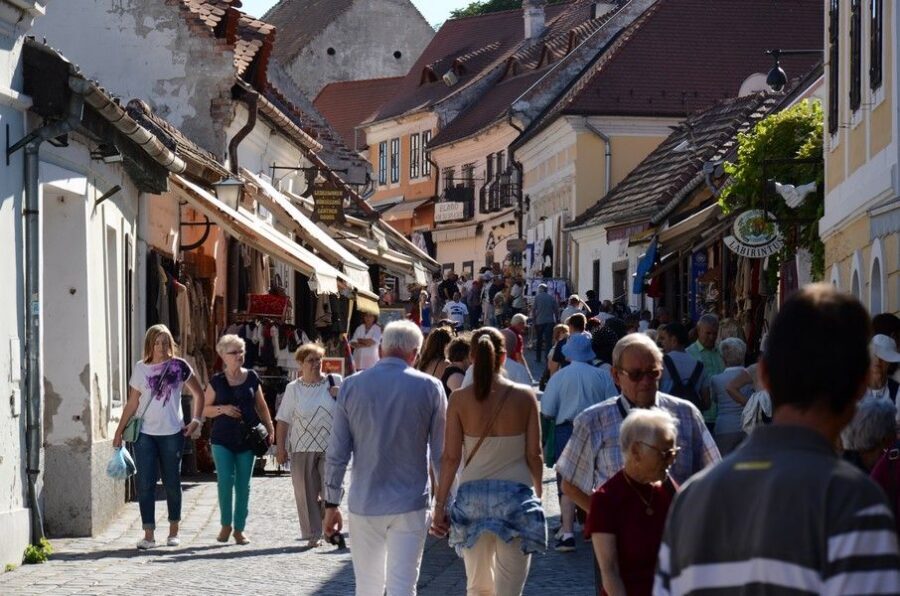 Hungary: Full-Day Private Danube Bend Tour - Key highlights that matter