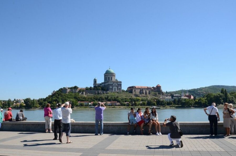 Hungary: Full-Day Private Danube Bend Tour - Visegrád Hill: royal residence views that feel like a postcard