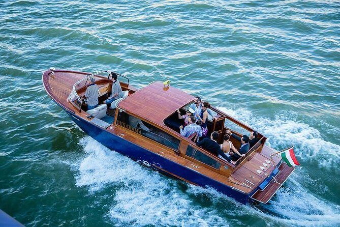 Luxurious, private day cruise with a waterlimousine to Szentendre - The price question: $526.35 per group and what value really means here