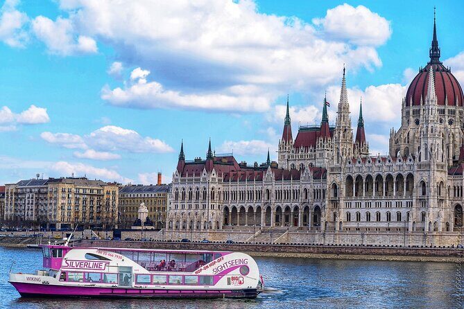 Mulled Wine Danube Cruise with Audio Guide in Budapest - Your one-hour route: major Budapest landmarks in quick succession