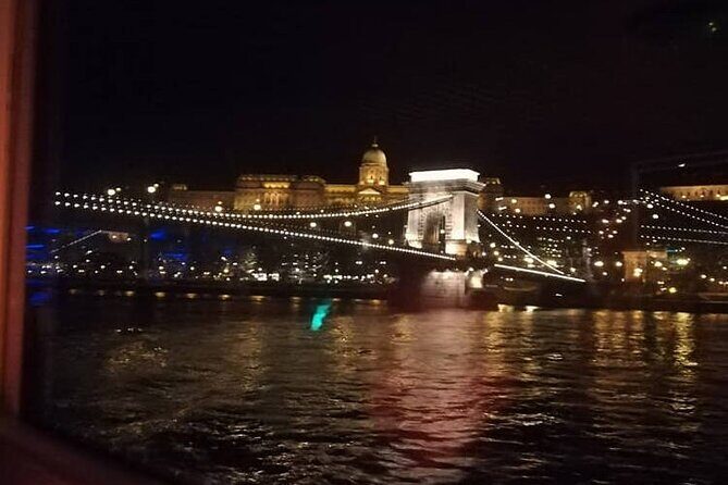 One hour Hen or Stag private party boat Budapest with unlimited beer and wine - Who This Party Boat Fits Best