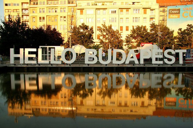 Orientation walk in Budapest - Hotel pickup and meeting point: how logistics affect your day