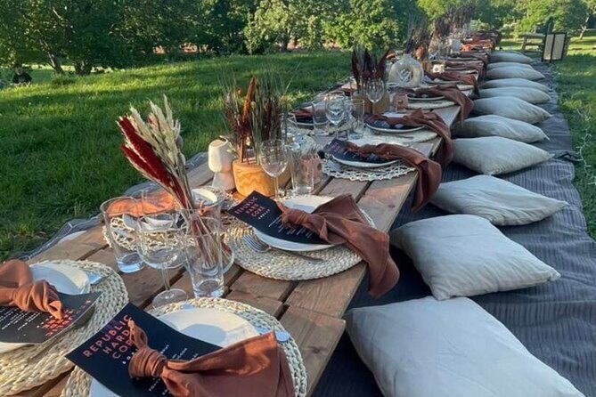 Picnics experience in Hungary - Orom Street meeting point and how to plan your timing
