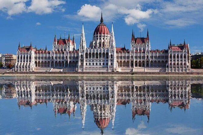 Private 4 Hours Budapest city tour and 3 hours Széchenyi thermal spa relax - Fisherman’s Bastion and St Stephen’s Basilica: Two Kinds of Beauty