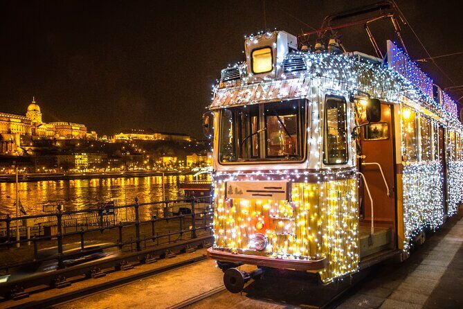 Private Budapest Christmas Market Tour with Chimney Cake & Mulled Wine - Pickup reality: meeting your guide vs. riding around in a vehicle