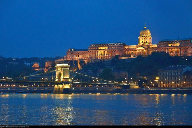 Private Budapest Sightseeing Tour: Royal Castle, Heroes Square, Chain Bridge - Market Hall time: browsing Great Central Market with less stress
