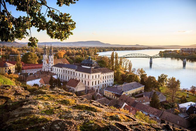 Private Danube Bend Experience with a comfortable air conditioned car - Price and value: what $301.03 buys you