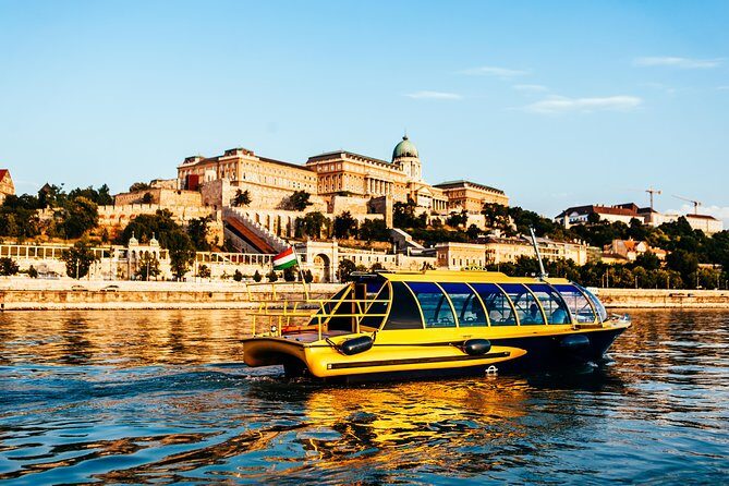 Private Danube Sightseeing Cruise in Budapest - Getting to the dock: what to watch for at Jane Haining rkp.
