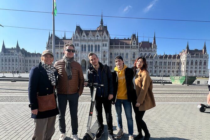 PRIVATE GUIDED Budapest walking tour with coffee break in 120 min - Matthias Church (Church of Our Lady of Buda Castle) and the calm of Várkert Bazaar