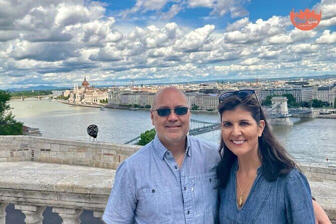 PRIVATE GUIDED Budapest walking tour with coffee break in 120 min - Getting rolling: meeting at Starbucks Fashion Budapest, then returning there