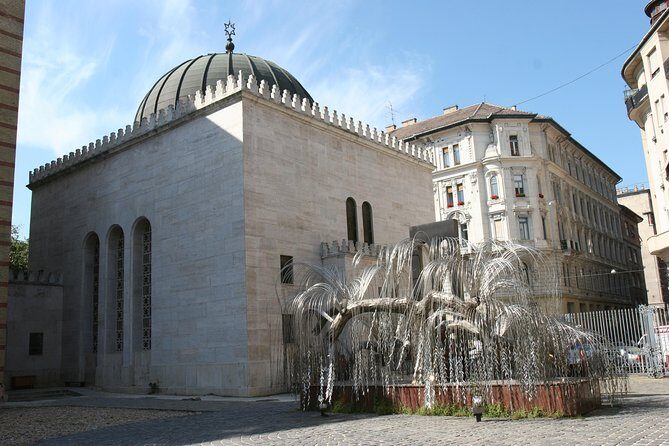 Private Jewish Heritage Tour including Hotel Pickup - Small Tour (2 hours): Jewish Museum to Dohány interiors and memorials