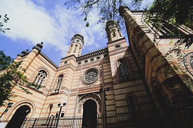 Private Jewish Heritage Tour of Budapest with Local Expert - Should You Book This Budapest Jewish Heritage Tour?