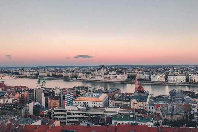 Private Secret Food Tours Budapest Obuda - Stop 2: The Danube River as Budapest’s two-city divider