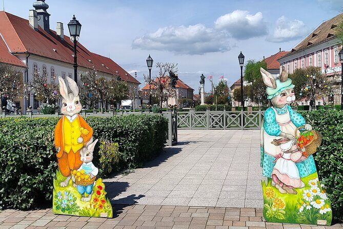 Private Szentendre and Vac Tour from Budapest with Transport - Stone Gate Triumphal Arch: The Only One of Its Kind in Hungary